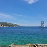 شقة Nevenka تروغير